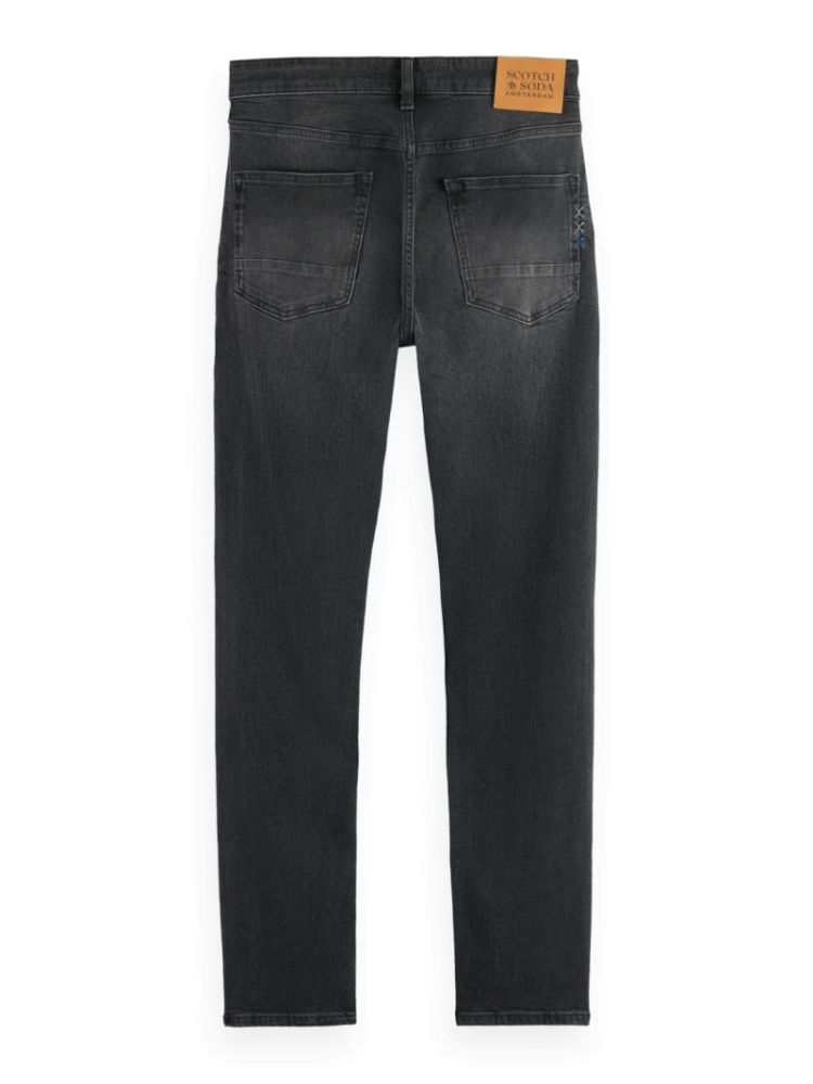  001 black
