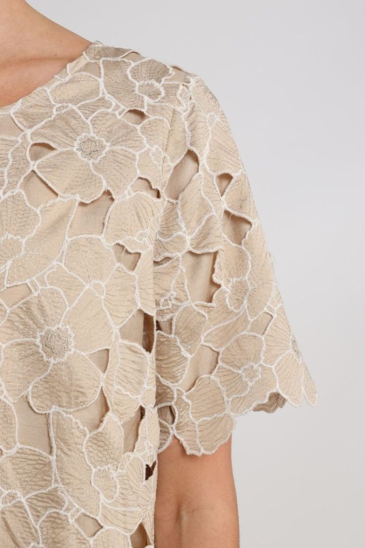  239 Sand/Gold