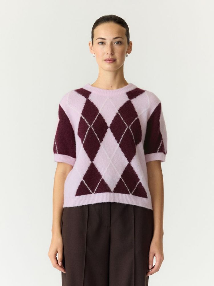 258159006 Pale