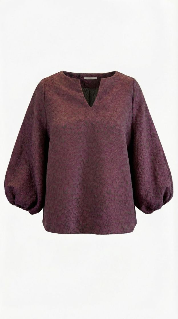 blouse with V-neck and wider sleeves plum 