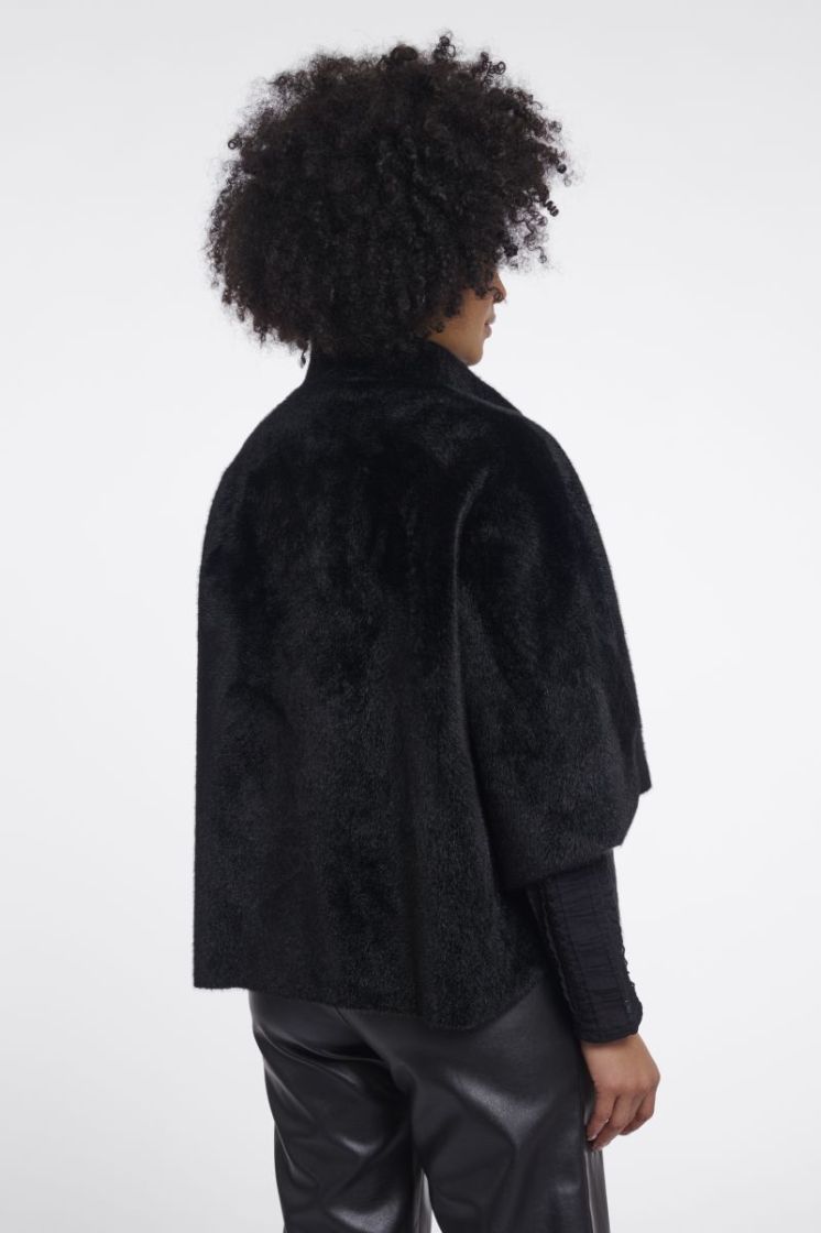 Faux fur cape Black 