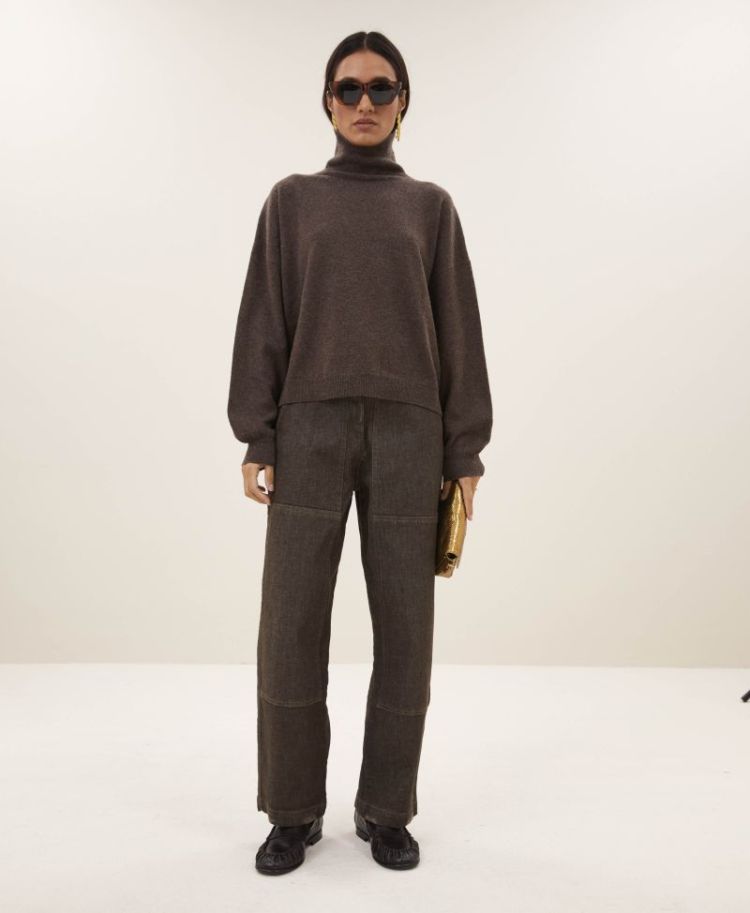 785 dark brown