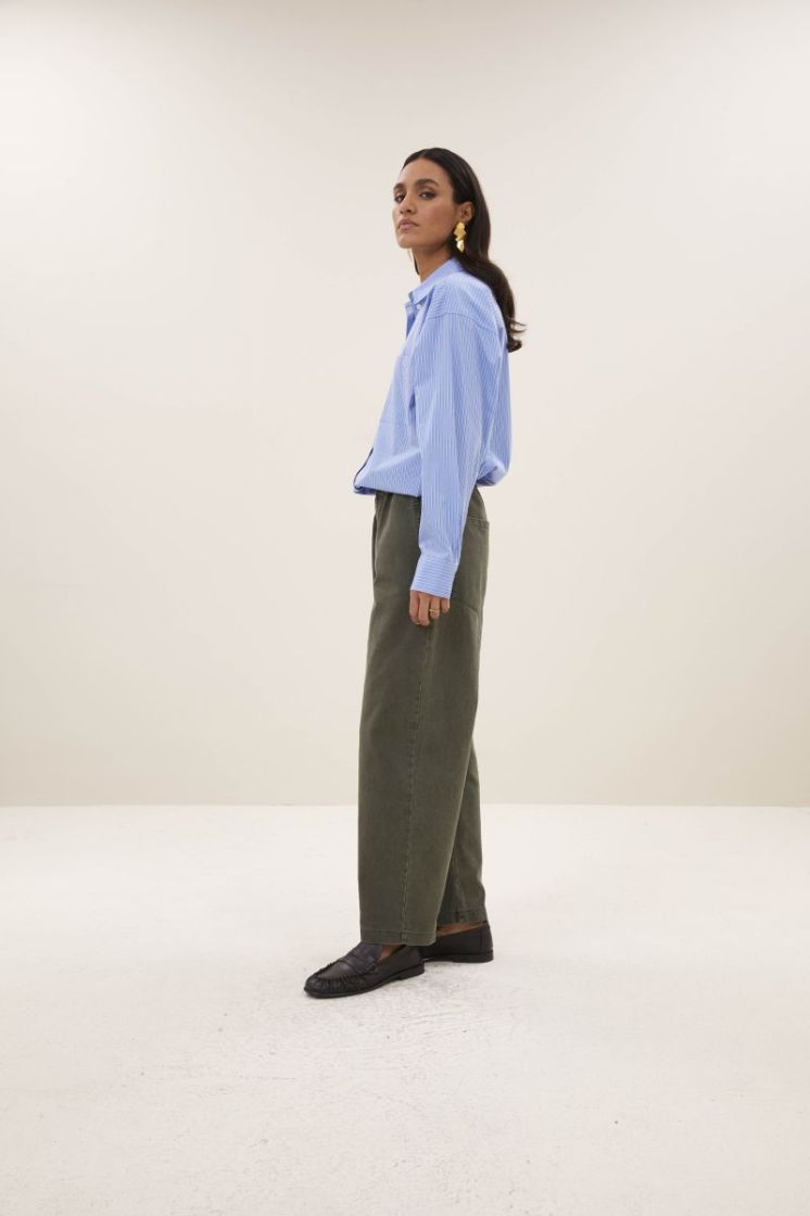 1652 cloud blue