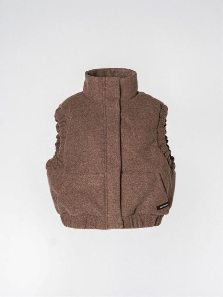  045 Brown melan