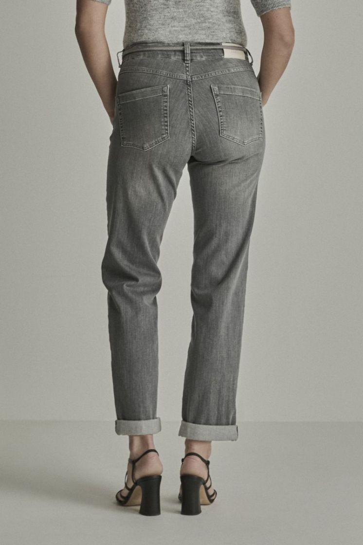  D68 - Grey Used