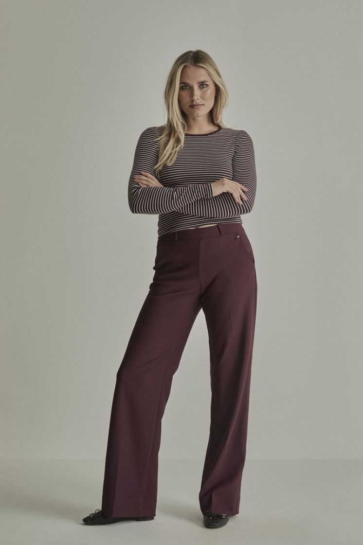  434 - Burgundy 