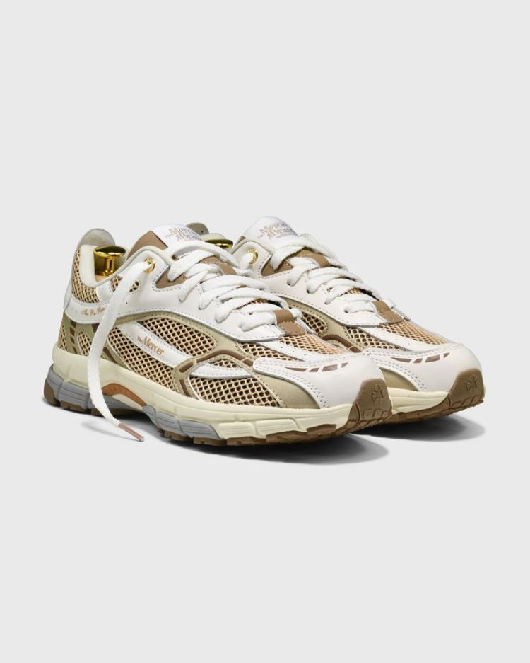 The re-run white silver 160 white/gold