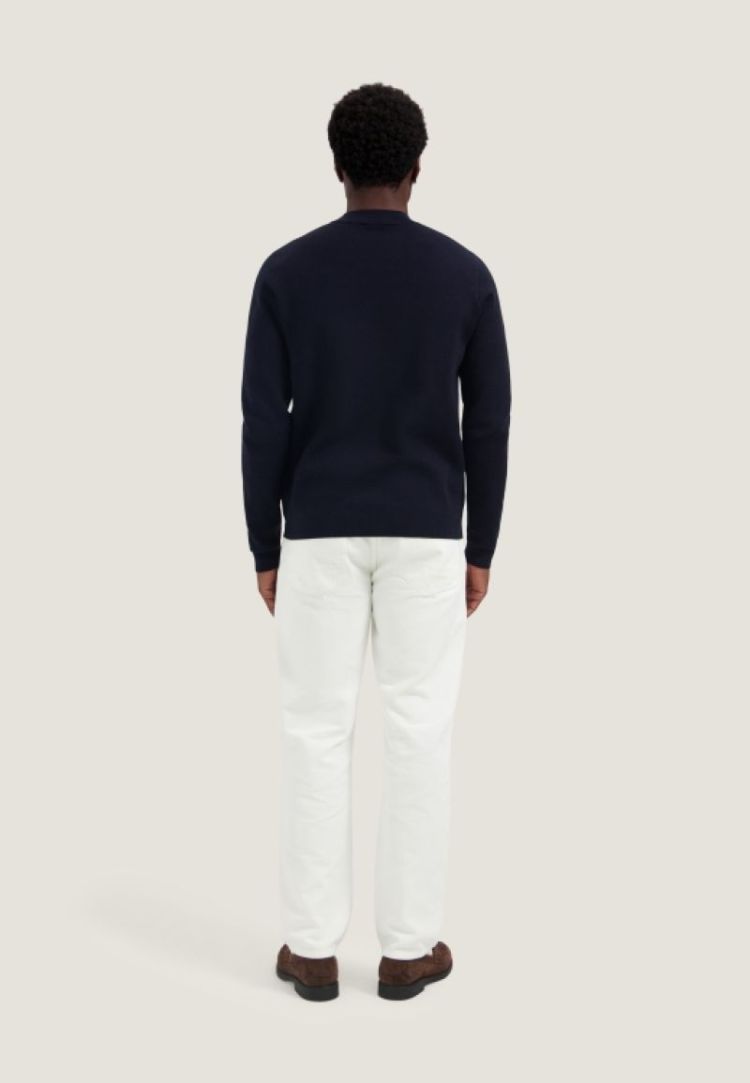  649 Dk. Navy