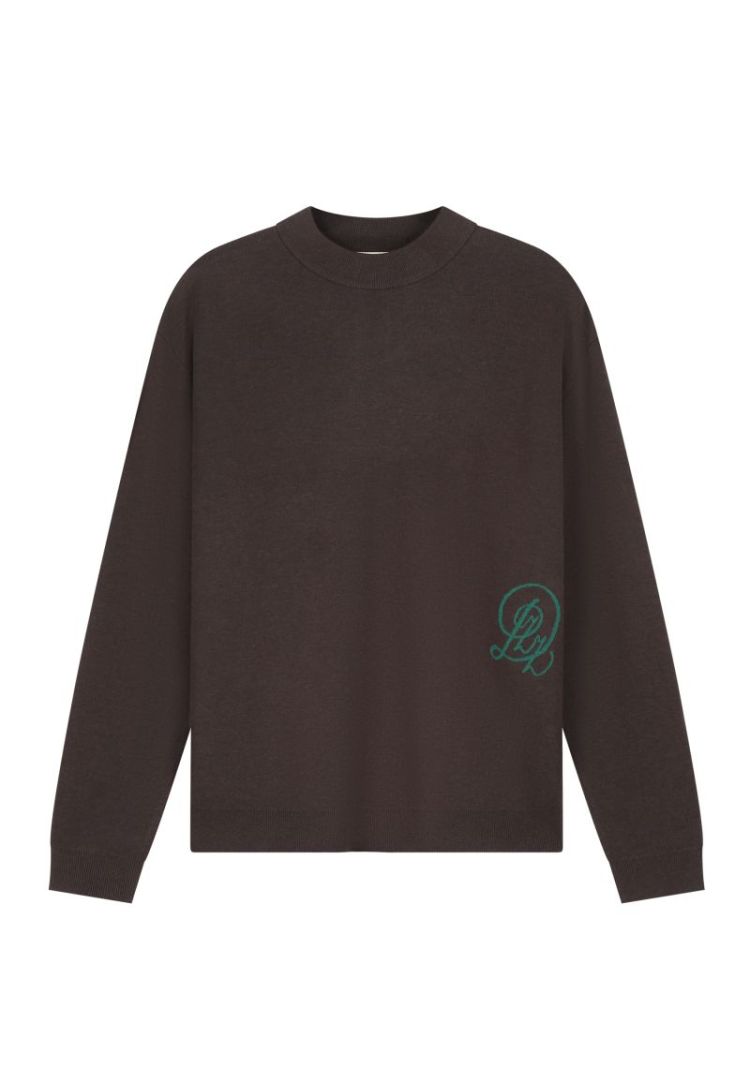  799 Dk. Brown