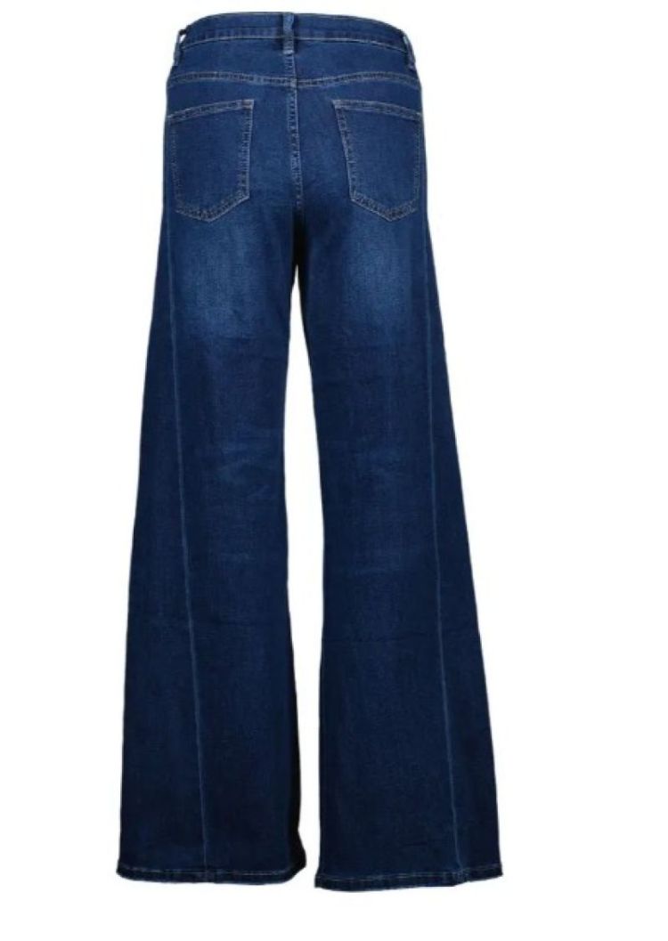  Blue Jeans
