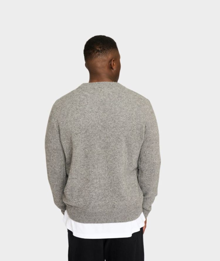  4-Light grey me